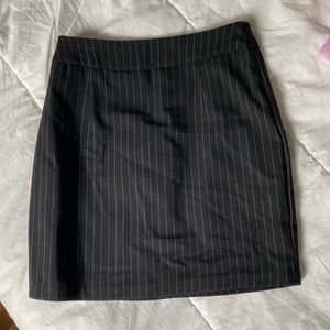 Perfect mini pencil skirt
